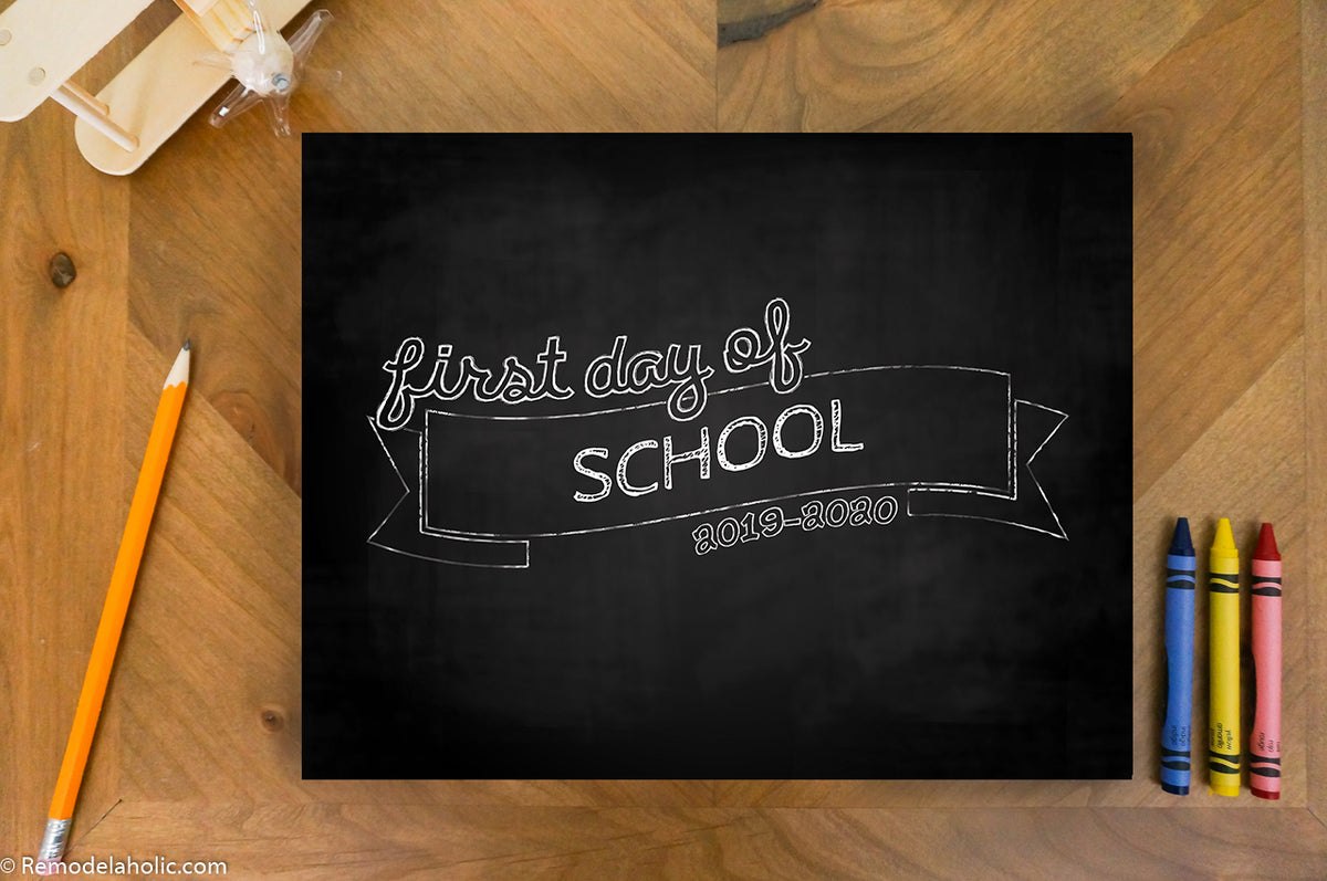 Chalkboard First and Last Day of School Sign Bundle | Remodelaholic Shop